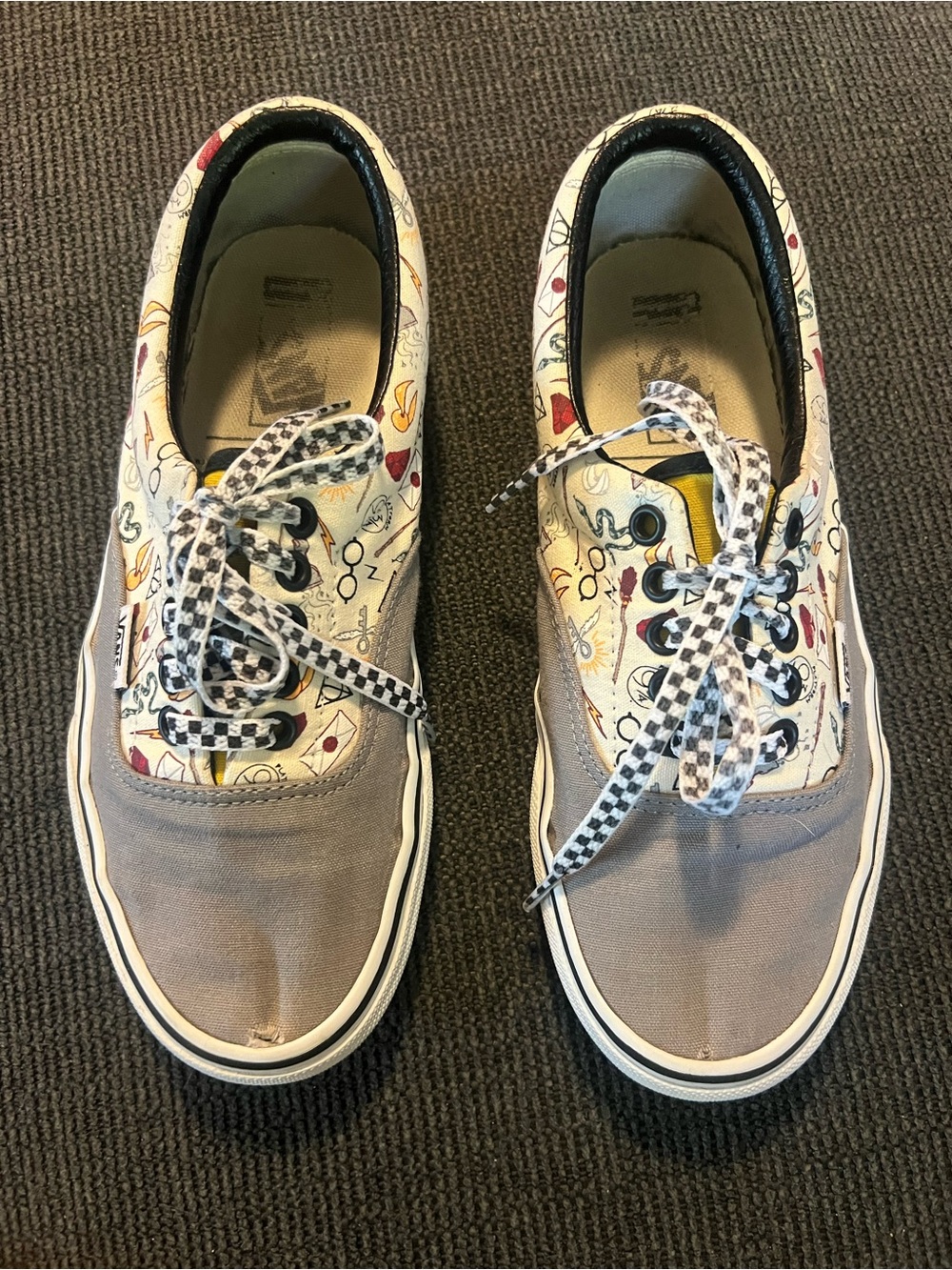 Vans Harry Potter Patterned Low-Top Sneakers with Red Heel Accent - Picture 4 of 5